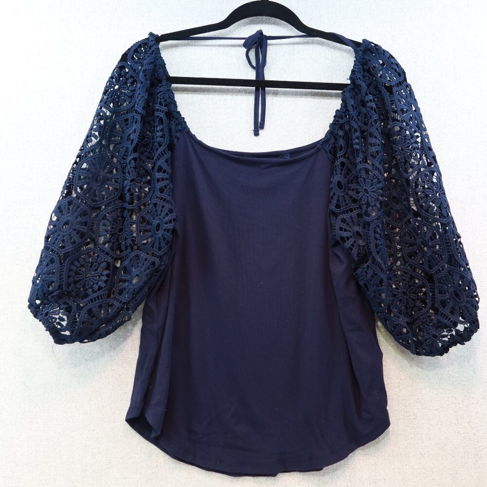CUPIO Navy Blue Scoop Neck Puff Lace Sleeve Curve Hem Top